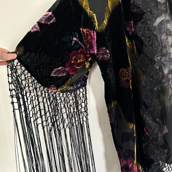 Dolls Kill Widow NWT Love to Love Her Goth Boho Velvet Lace Fringed Hem XS S - Picture 4 of 14